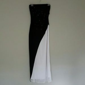 NWOT Strapless black and white gown
