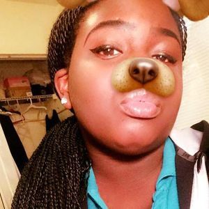 Meet your Posher, Mia