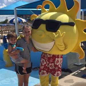 Meet your Posher, Mackenzie