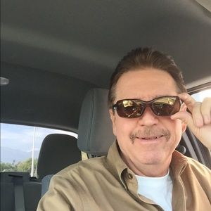 Meet your Posher, Bob