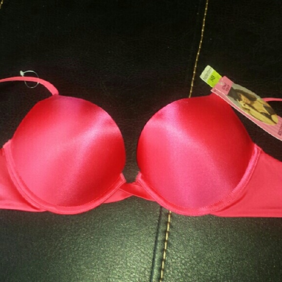 NWT Maidenform Hot Pink Bra 34B