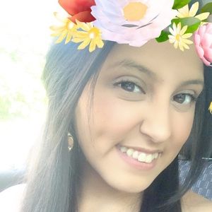 Meet your Posher, Evelyn