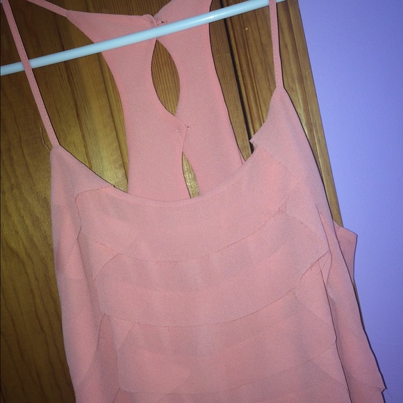 Pink ruffled cami - Picture 3 of 3