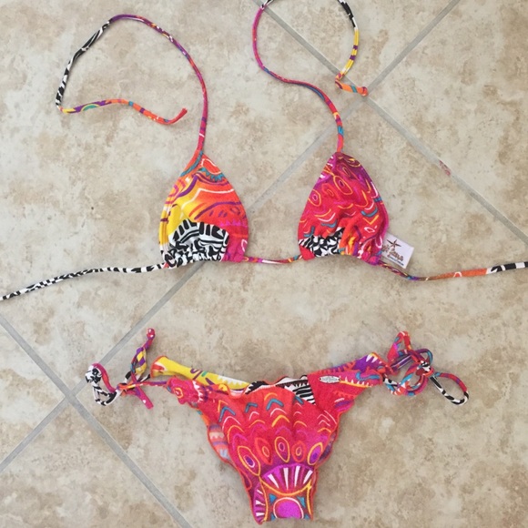 ‼️❌SOLD❌‼️Gorgeous Luli Fama bikini set