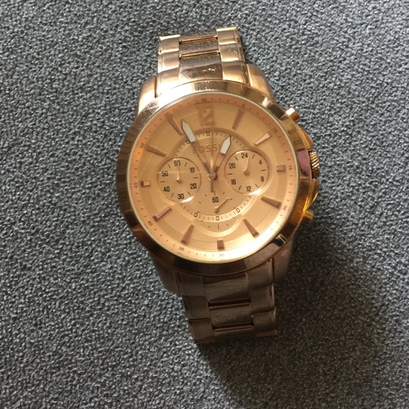 Rose gold fossil watch.