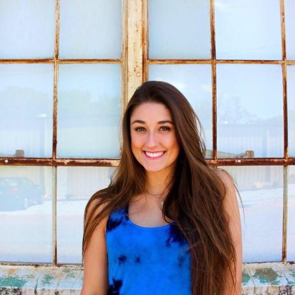 Meet your Posher, Sarah - Picture 1 of 1