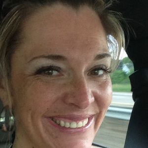 Meet your Posher, Della