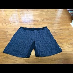 EUC MENS Assert shorts