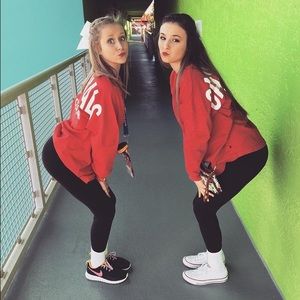 Meet your Posher, Sierra