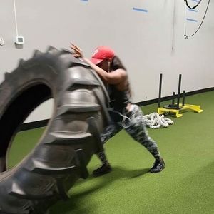 Meet your Posher, Dominique