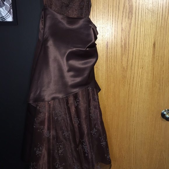 Brown dress SIZE: 12