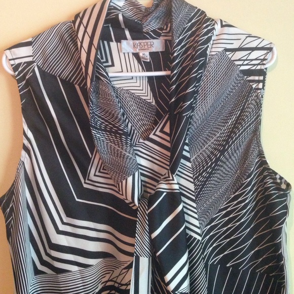 KASPER Tie Top - Picture 2 of 3