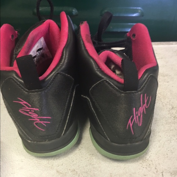 Kids Jordan flights size 1y - Picture 2 of 4