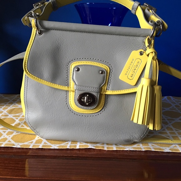Coach Archive Collection purse🌟final reduction🌟 - Picture 2 of 4