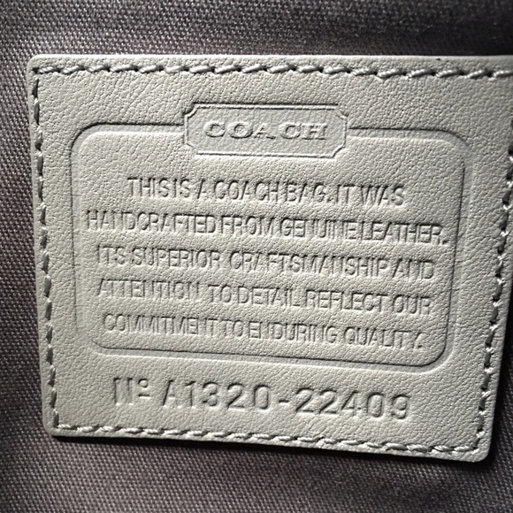 Coach Archive Collection purse🌟final reduction🌟 - Picture 4 of 4