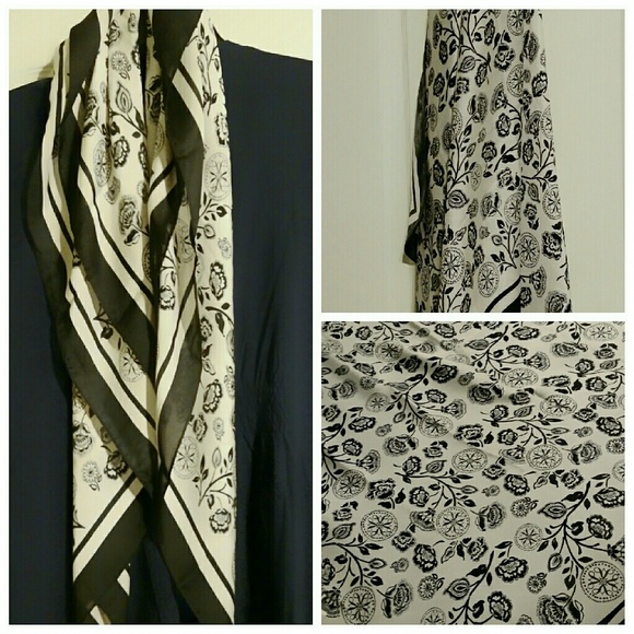 AVON Signature Style Scarf
