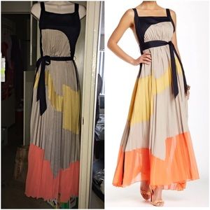 Gracia pleated color block dress Gracia pleated color block dress