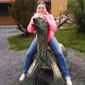 Meet your Posher, Kaitlyn