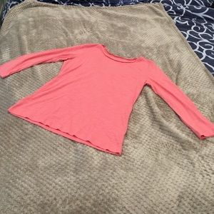 Small pink Vineyard Vines 3/4 sleeve top