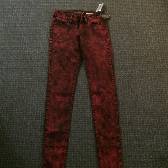 Hot topic skinny jeans sz 3 NWT
