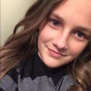 Meet your Posher, Mackenzie