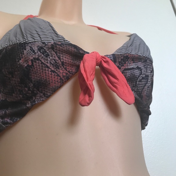 Saha Animal Print Striped Contrast Used Bikini Top - Picture 8 of 8