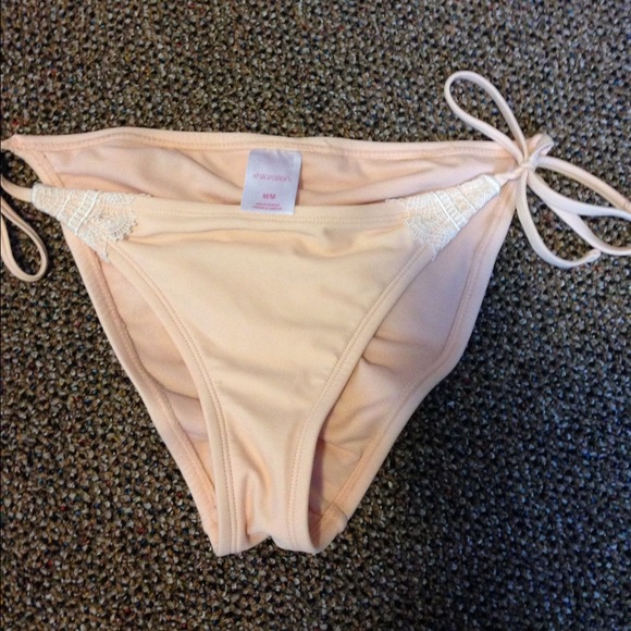 Bikini bottoms