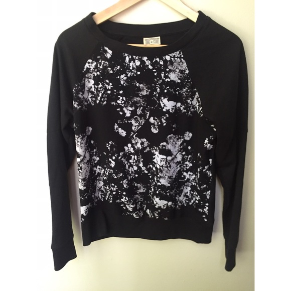 Converse One Star Black and White Crew Neck - Picture 3 of 3