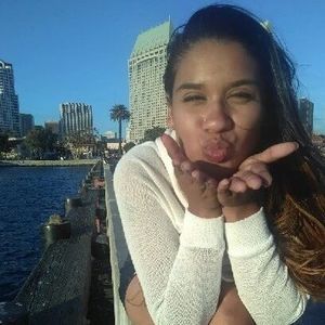 Meet your Posher, Evelyn