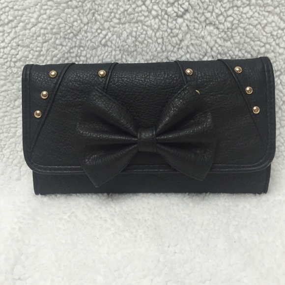 Black wallet