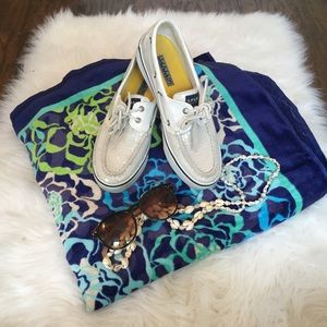 Sperry's white sequin Top Sider boat shoes ☀️🐬