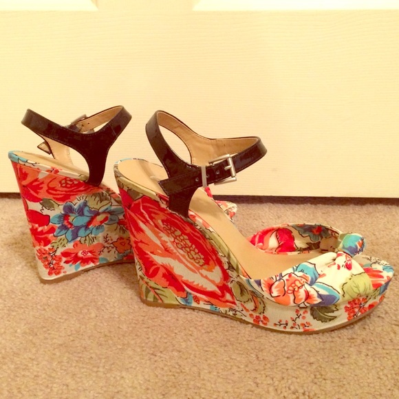 Floral Platform Wedge Heels