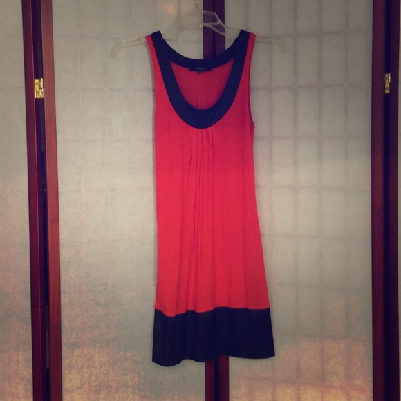 Vintage Express Red/black mini shift dress with pockets. Size XS.