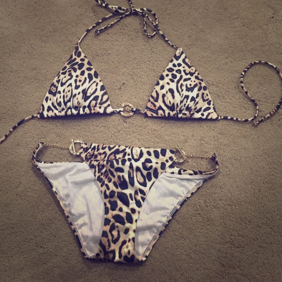VS triangle top bikini - Picture 1 of 1