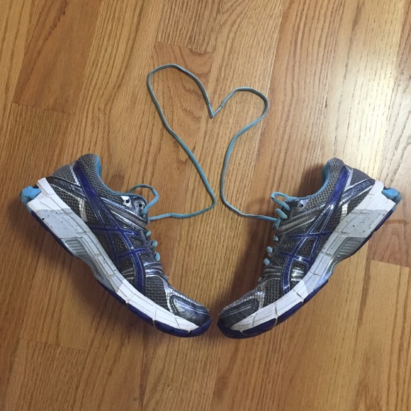 🚨 SOLD 🚨 ASICS GEL Running Shoes !