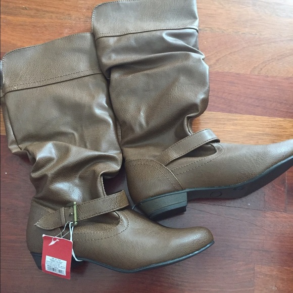 Brand-new adorable brown knee-high boots
