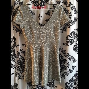 FOREVER XII Black & White Floral Print Dress sz L