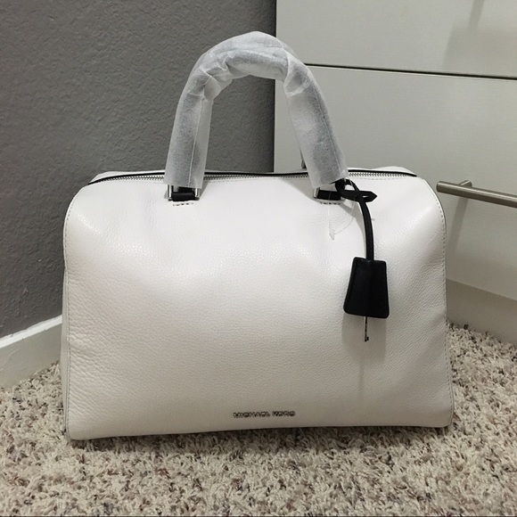 *SOLD* Michael Kors Kirby - Picture 2 of 4