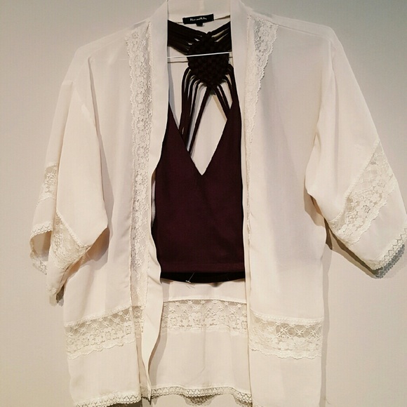 Off white lacy kimono