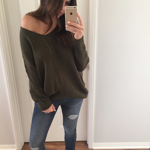 Sweaters - SOLD OUT • Army Green Loose Sweater
