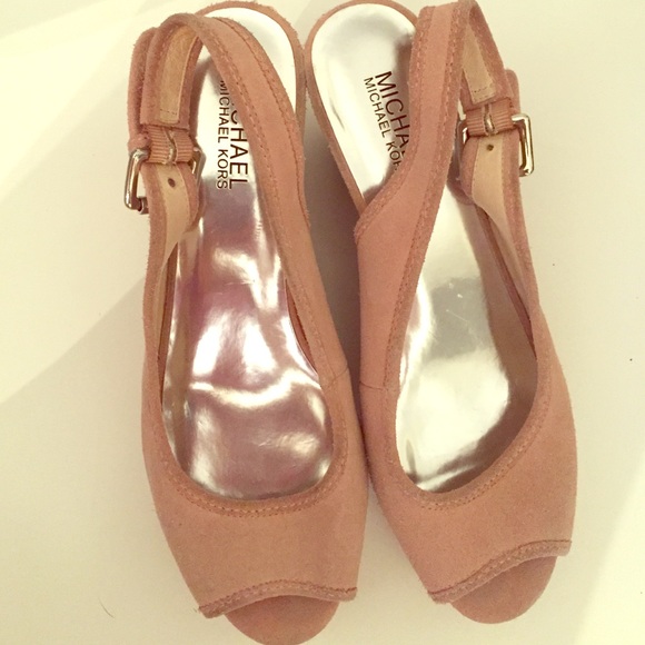 Pale pink suede Michael Kors Wedges