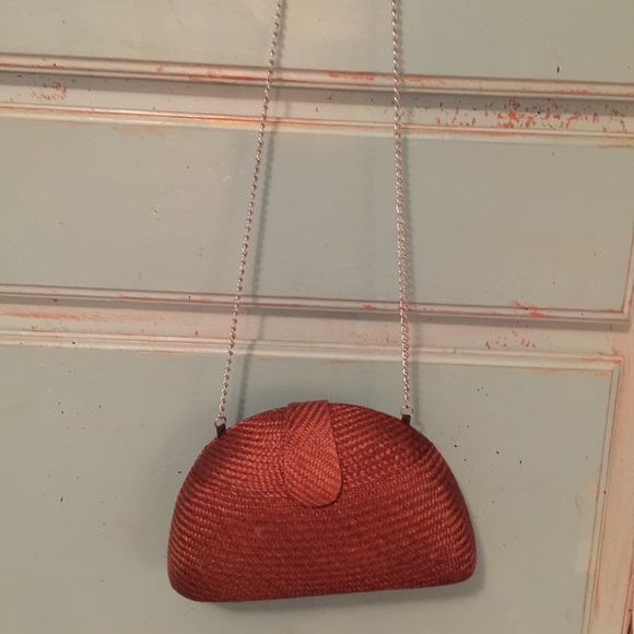 Straw clutch