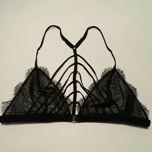 VS Very Sexy Chantilly Lace Triangle Bra