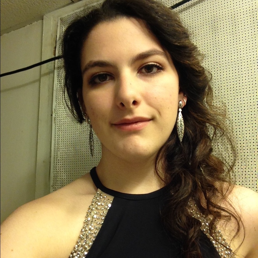 Meet your Posher, Lauren