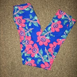 beautiful buttery soft leggings