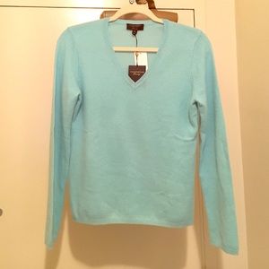 NWT lightweight 100% cashmere sweater size S