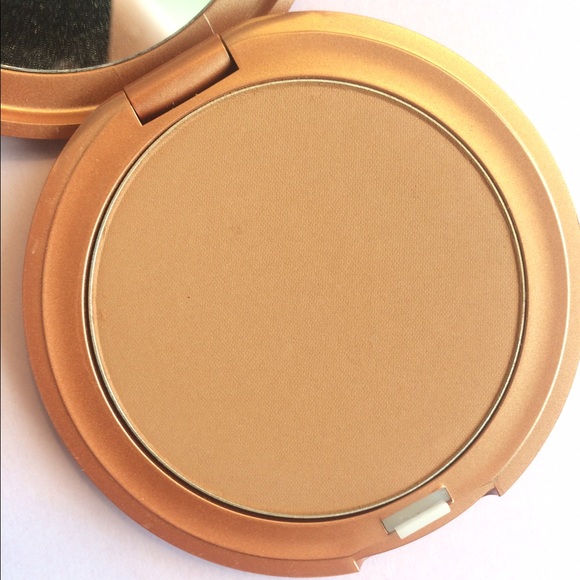 STILA Sun Bronzing Powder, Shade 2. NEW!