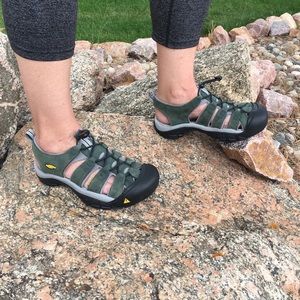 Women's Leather Keen Newport Sandals Size 7