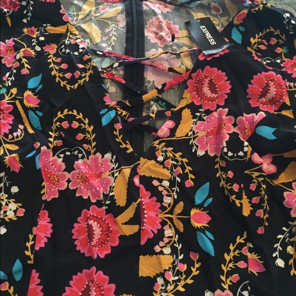 Express Romper - Picture 2 of 2