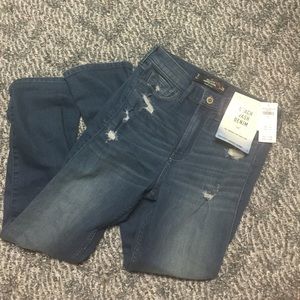 Brand new Holister jeans!